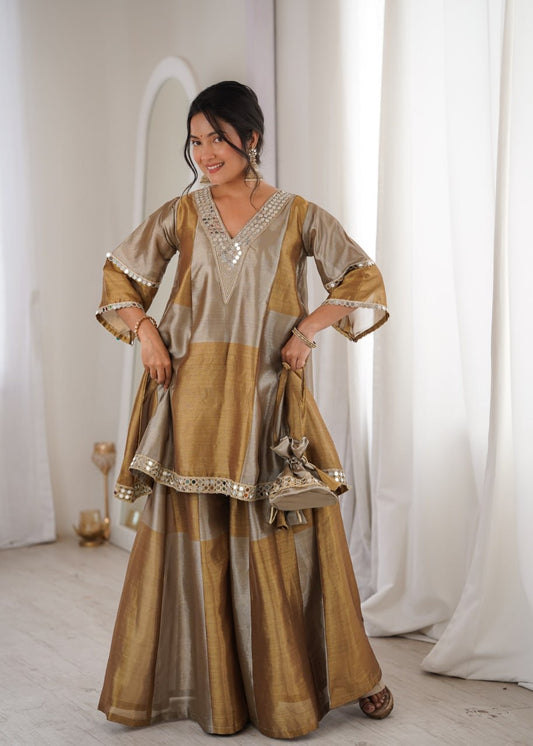 Classic Two-Tone Kurta Set With Batwa