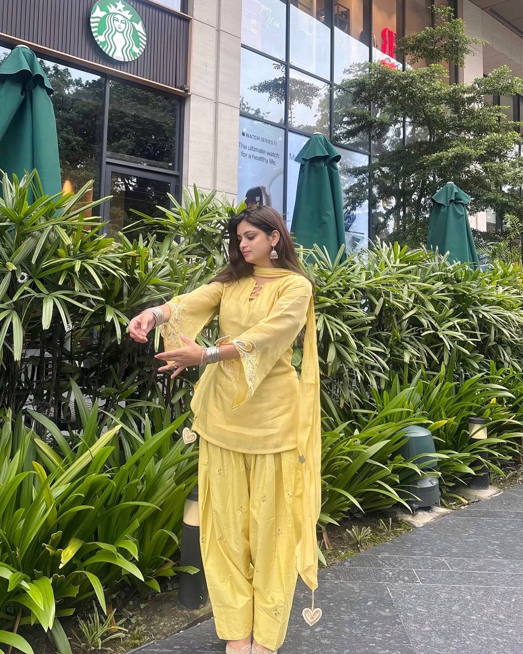 Elegant Farshi Salwar Suit